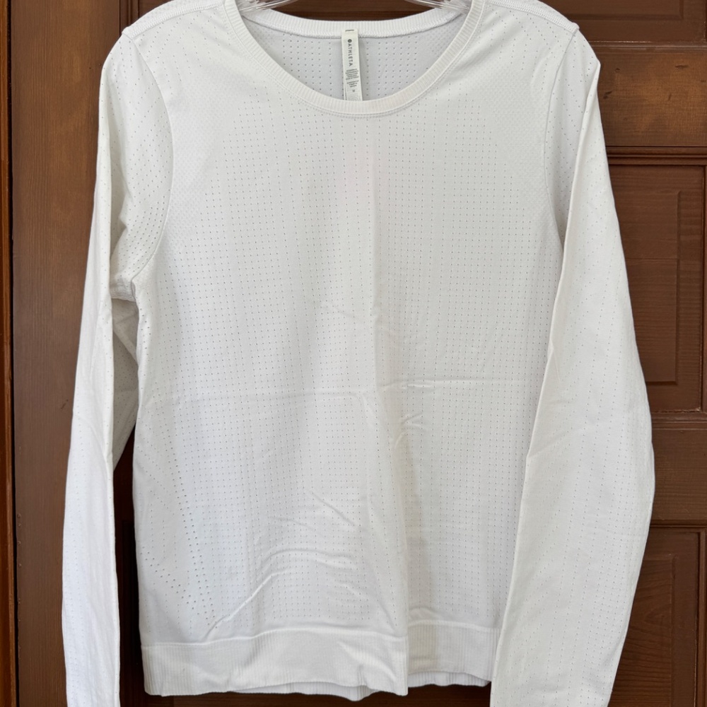 Athleta Womens In Motion Top T Shirt Size M Long Sleeve Athletic Workout Gym